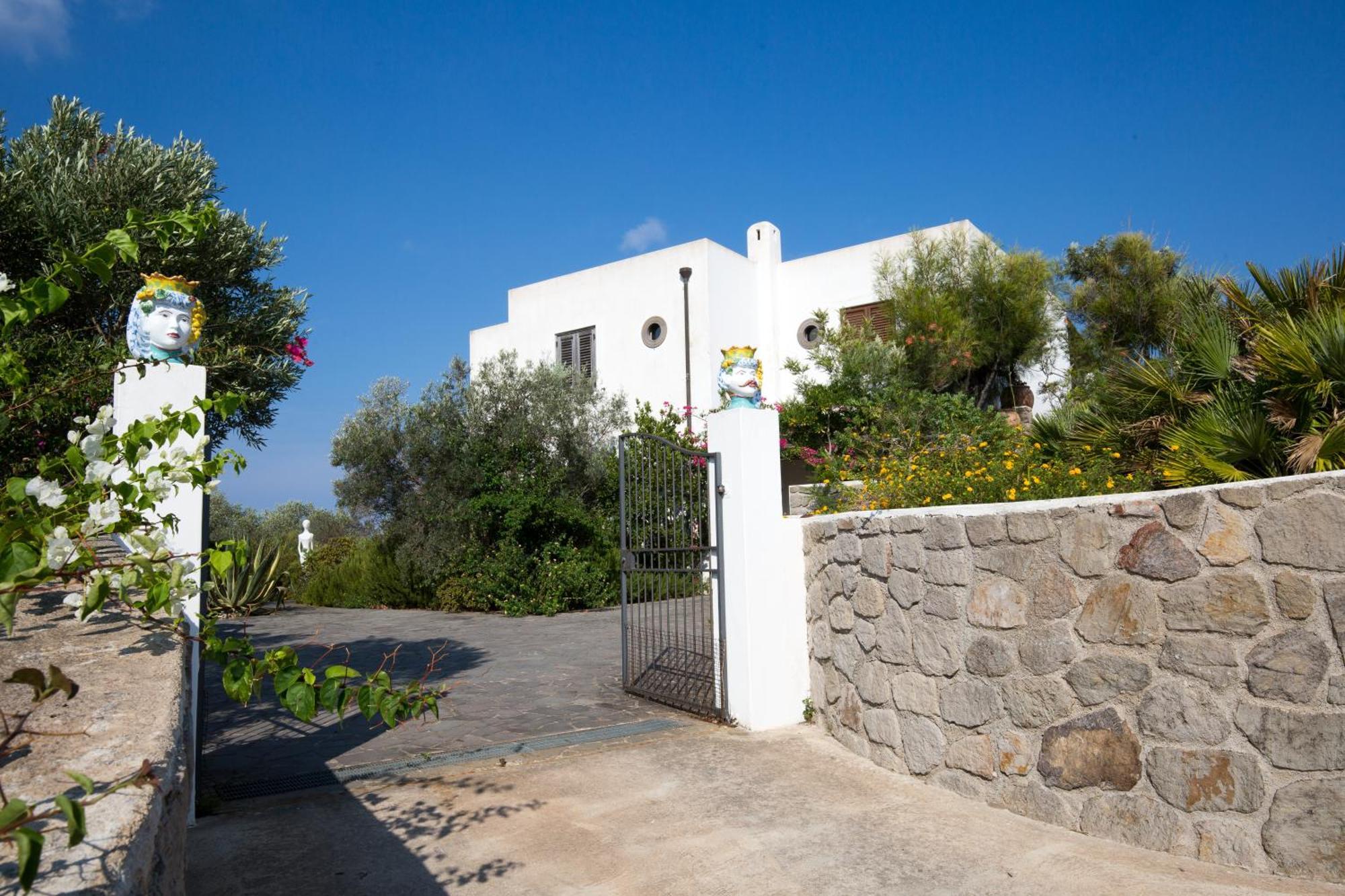 Sealight Villa Lipari - Vista E Piscina Esterno foto