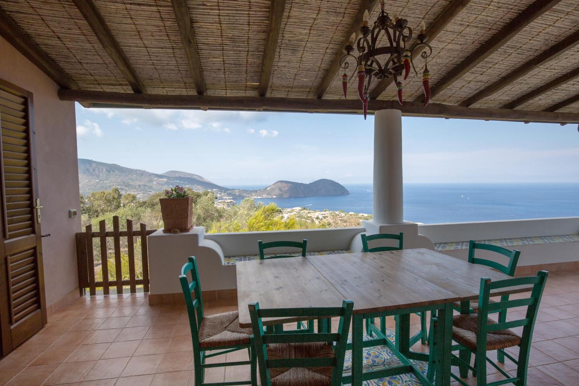Sealight Villa Lipari - Vista E Piscina Esterno foto