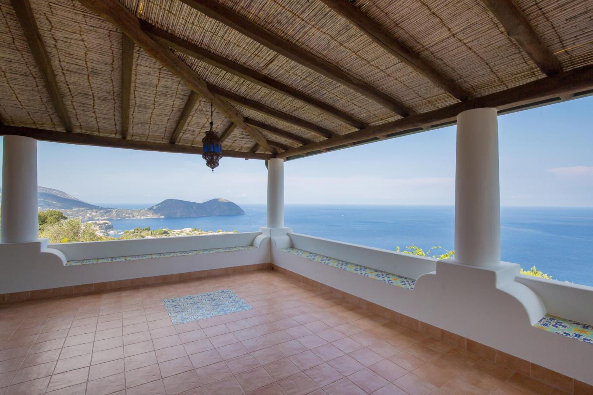 Sealight Villa Lipari - Vista E Piscina Esterno foto