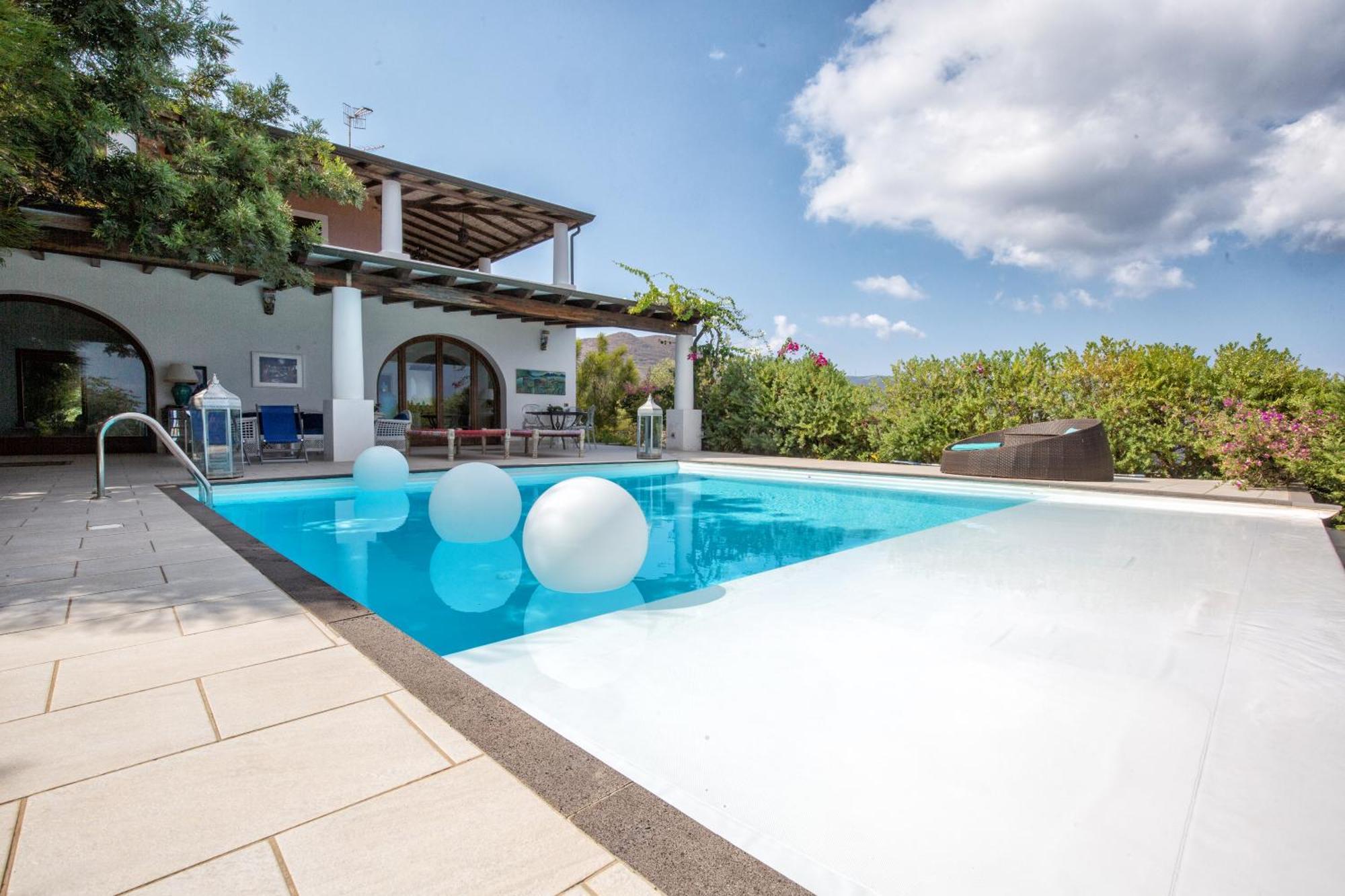 Sealight Villa Lipari - Vista E Piscina Esterno foto