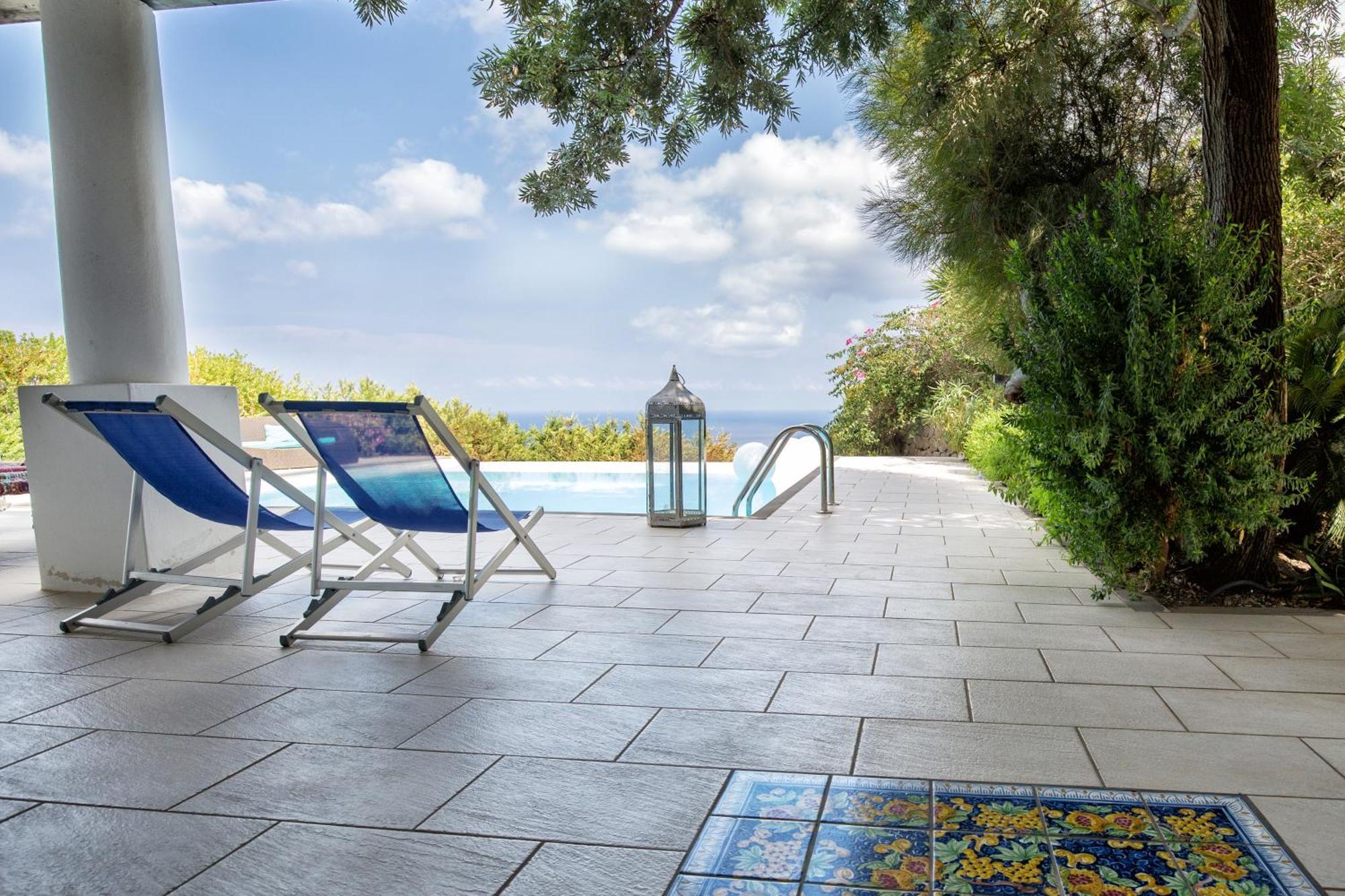 Sealight Villa Lipari - Vista E Piscina Esterno foto