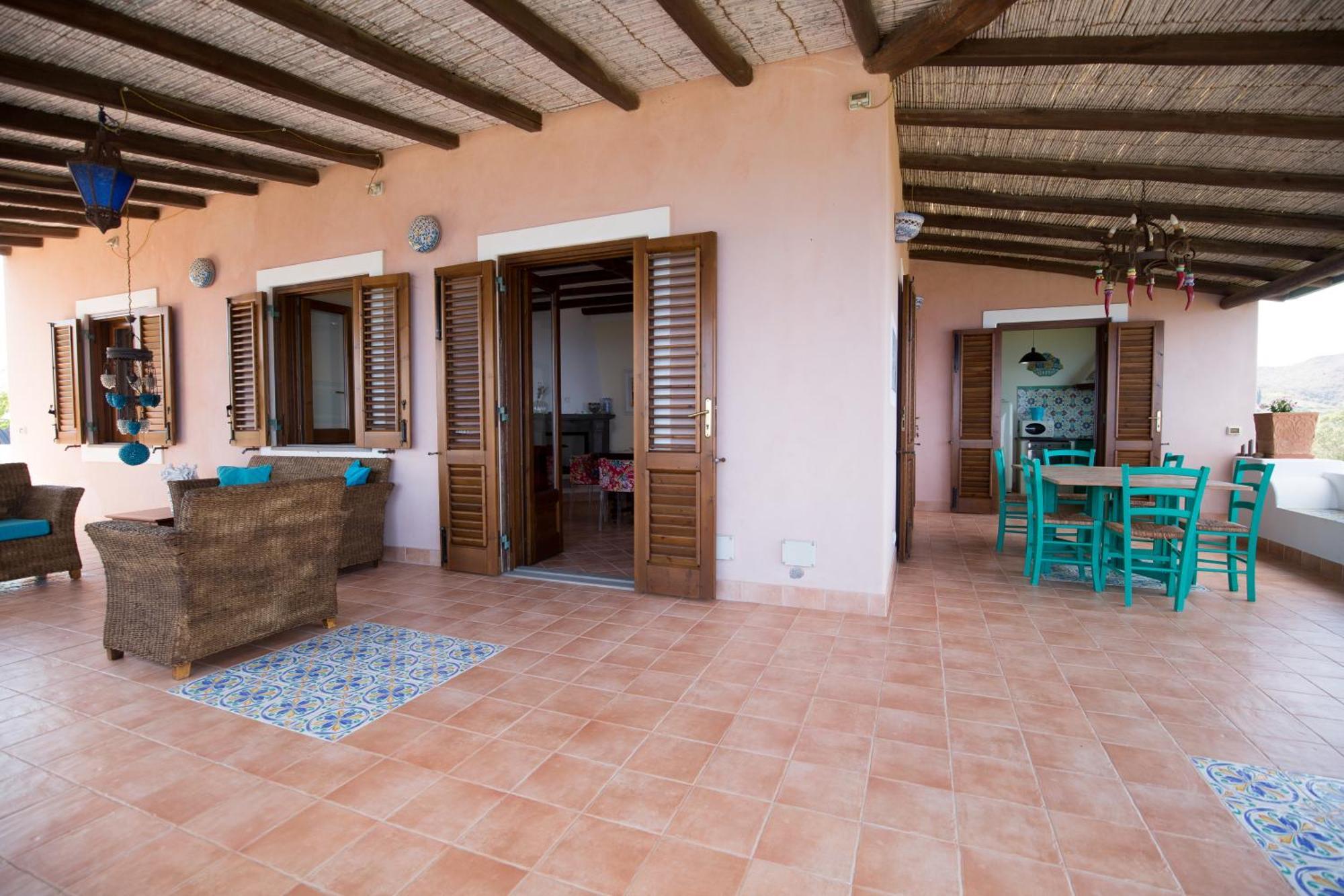 Sealight Villa Lipari - Vista E Piscina Esterno foto